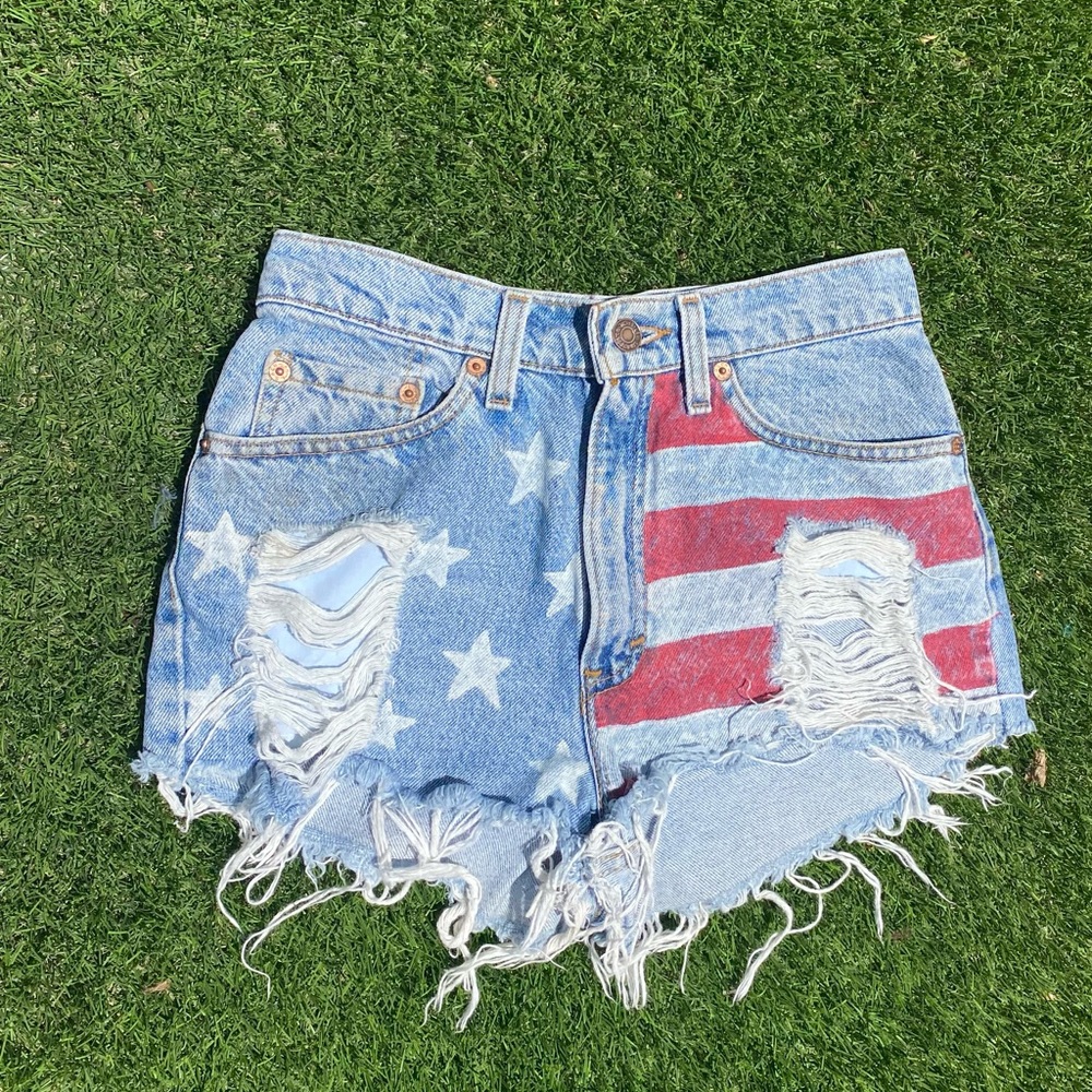 Vintage Levi’s American Flag Jean Shorts